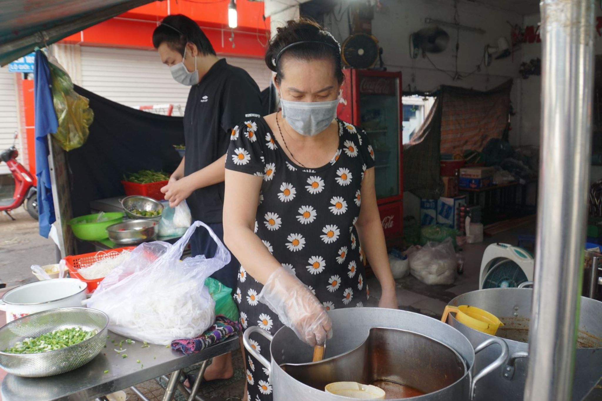 Những điều chủ nhà hàng cần biết về giấy chứng nhận an toàn vệ sinh thực phẩm