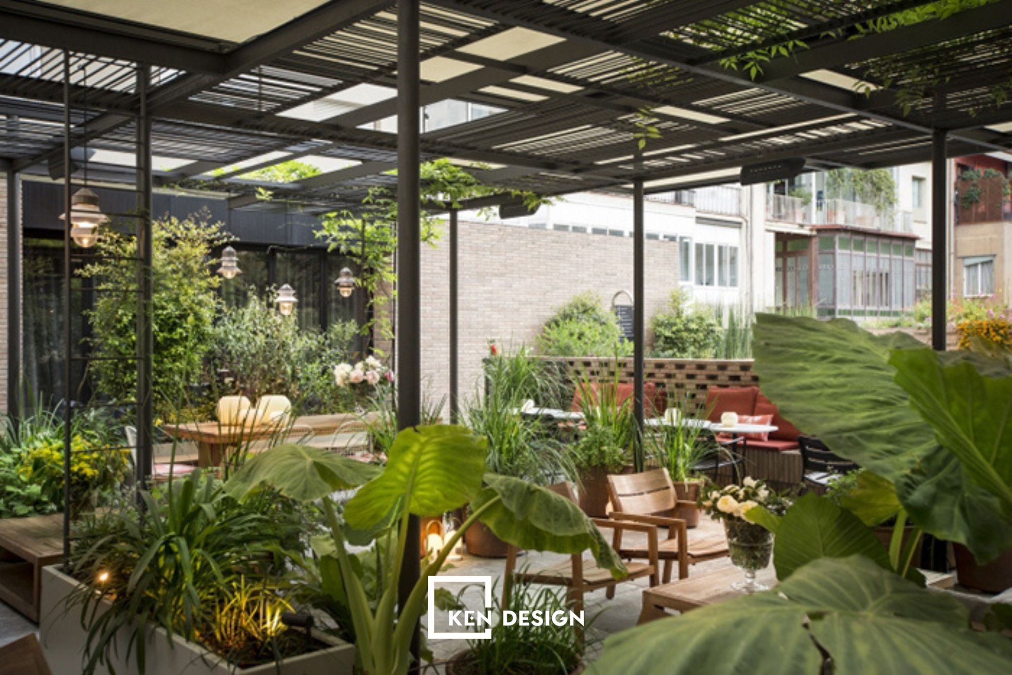 mau-quan-cafe-san-thuong