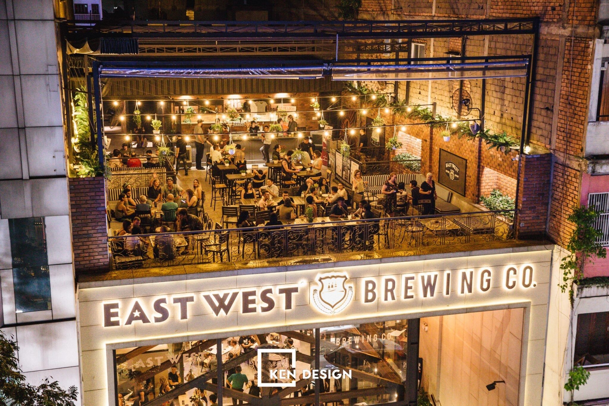 thiết kế East West Brewing